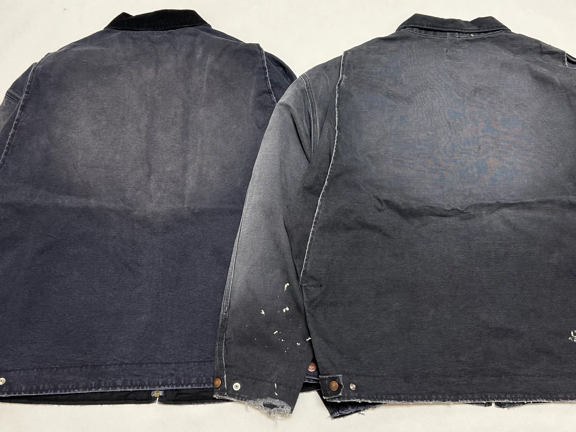 Comparison of panels SAINT Mxxxxxx DETROIT JACKET/DRUG/BLK Detroit Workwear Washed and Distressed Jacket Washed Black S-XL A super heavy-duty Detroit jacket. It took more than 3 months to develop. All details. No detail. Complete reproduction and restoration. Customized washed and faded Assute canvas fabric. Rewashed the watermark to make the bones irregular and whitened. Multiple damage and fraying treatments. The entire garment is completely hand-splashed with ink and paint. Heavy embroidery. Mold-opening with MX6 LOGO buttons Mold-opening customized placket with LOGO zipper No special shape zipper on the chest